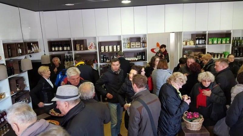 Odprli turistični informacijsko-kulinarični center