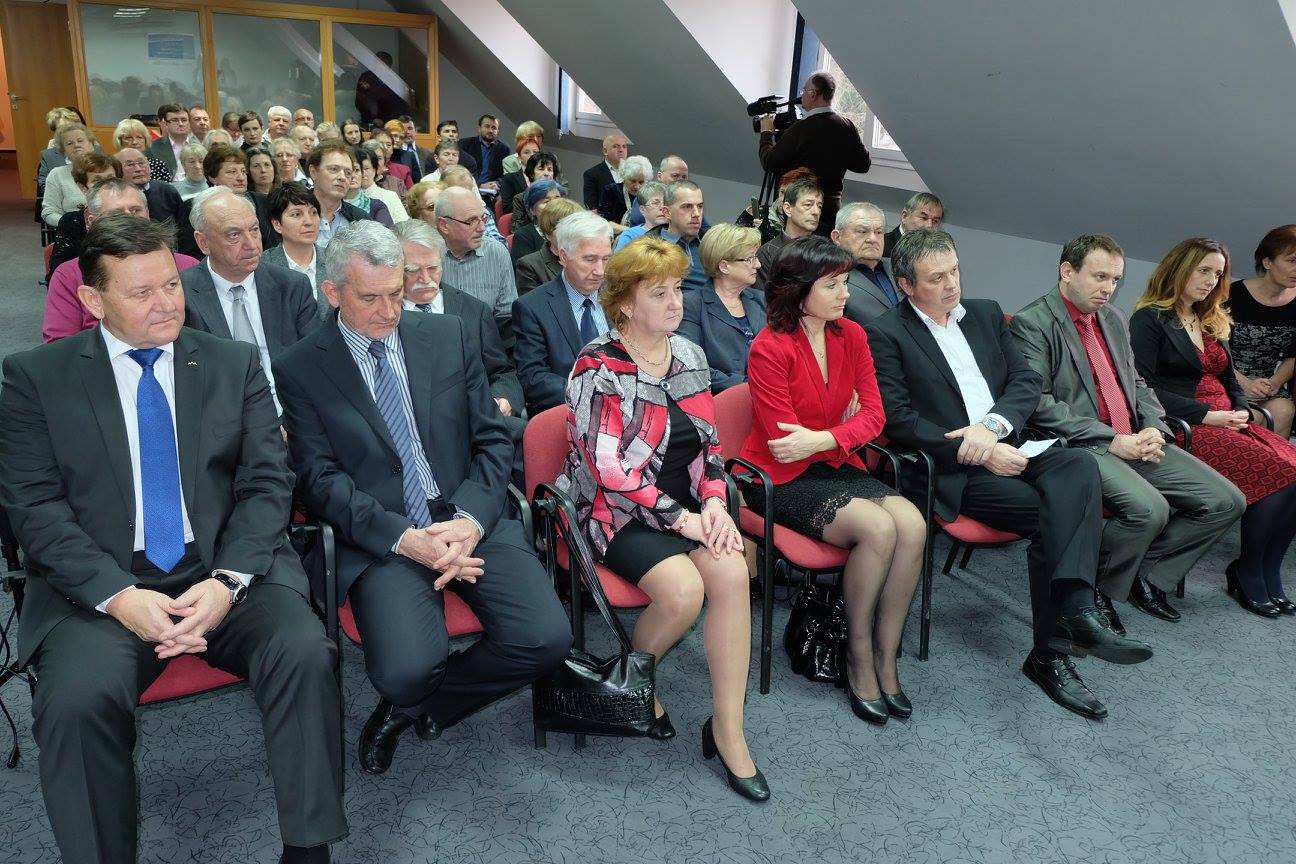 FOTO: Slovenski kulturni praznik v Zvezi Slovencev na Madžarskem FOTO: Slovenski kulturni praznik v Zvezi Slovencev na Madžarskem