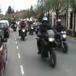 Pozor! S toplimi dnevi na cestah tudi več motoristov