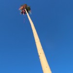 FOTO: Komu je v napoto nogometni klub? Zakaj postavljamo mlaje in kurimo kresove?