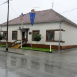 18-letna Esmeralda odšla od doma in se, kot kaže, poročila Hrvaška zločinca sta se spravila na nedolžnega Slovenca