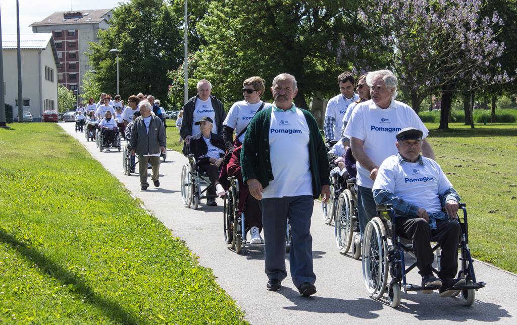 FOTO: Lek v Lendavi že 13. zapored organiziral Dneve sodelovanja z lokalno skupnostjo FOTO: Lek v Lendavi že 13. zapored organiziral Dneve sodelovanja z lokalno skupnostjo