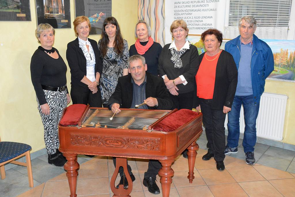 FOTO: Srečanje lendavskih in mozirskih kulturnikov