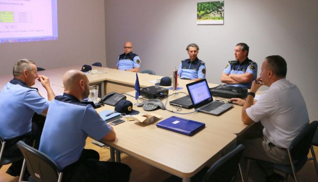 Policija: V pomoč srbskim kolegom tudi policist iz Postaje mejne policije Petišovci