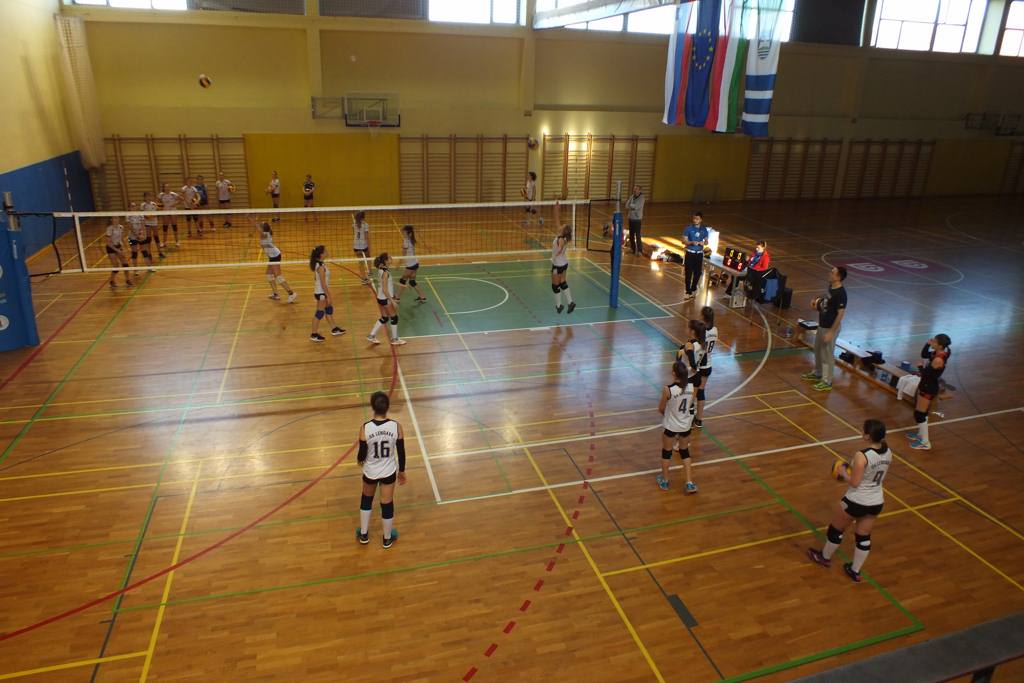 FOTO: Lendavčanke potrdile vlogo favoritinj