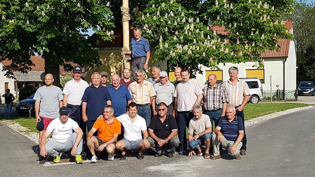FOTO: Postavljanje mlaja v Žitkovcih