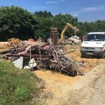 FOTO: Stražnico v Lendavskih Goricah “poslali” na smetišče zgodovine