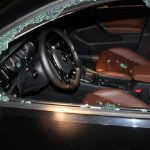 Lendava: Izkušeni tat včeraj vlomil v kar tri avtomobile in odtujil ročne torbice