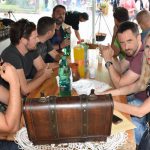 VIDEO, FOTO: Naši gosti: Tamburaški ansambel “Žice” in klapa “Šufit” pri stojnici Lendavainfo.com