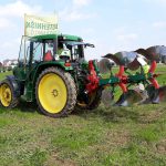 Obeležujemo svetovni dan gibanja Tekmovanje v oranju: Med ekipami je bila najboljša Biotehniška šola Rakičan