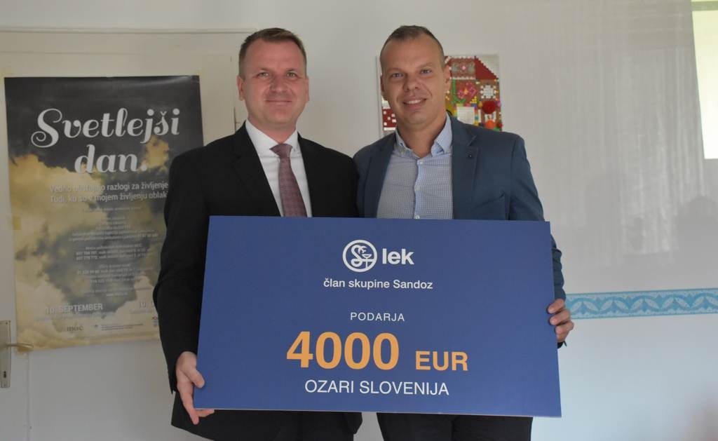 FOTO: Lendavski Lek nacionalnemu združenju Ozara v Lendavi predal donacijo FOTO: Lendavski Lek nacionalnemu združenju Ozara v Lendavi predal donacijo