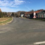 Glasbena skupina Avantura z novo skladbo Razkrivamo: Novo cestišče v Čentibi ima toliko napak, da bo asfalt potrebno položiti povsem na novo