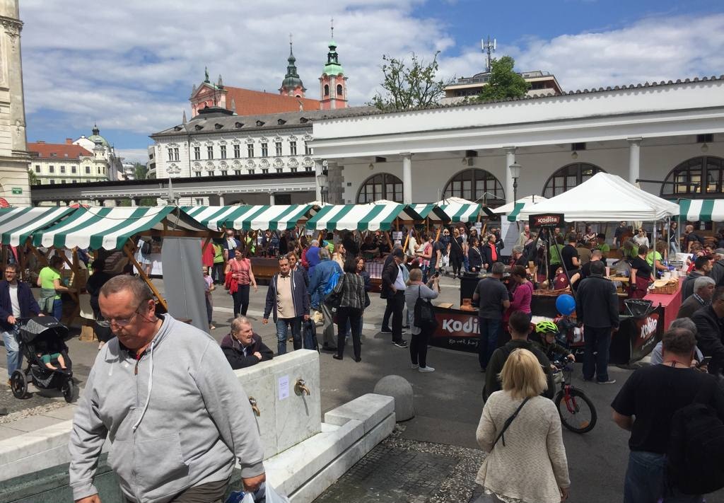 FOTO: V Ljubljani je minulo soboto dišalo po Prekmurju FOTO: V Ljubljani je minulo soboto dišalo po Prekmurju