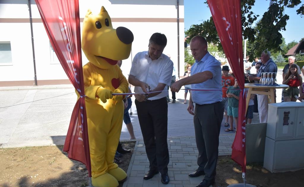 FOTO: V Kobilju odprli športno-medgeneracijski center