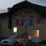 Preteklih 24 Koronavirus: Iz Avstrijskega žarišča okužb, v Lendavo čez nekaj ur 27 oseb. Nastanjeni bodo v Dolgi vasi
