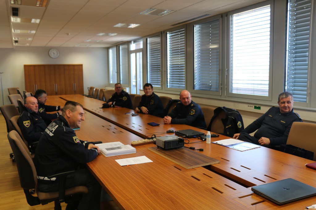 V Severno Makedonijo odhaja na delo že 44. skupina slovenskih policistov, tudi policist iz mejne policije Petišovci