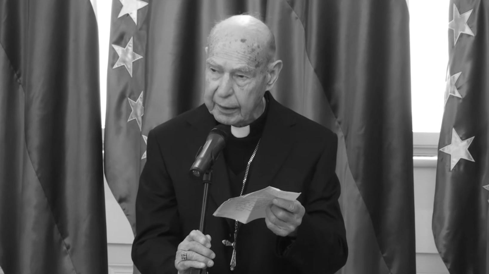 V rojstni Bogojini včeraj pokopali mariborskega pomožnega škofa msgr. dr. Jožefa Smeja V rojstni Bogojini včeraj pokopali mariborskega pomožnega škofa msgr. dr. Jožefa Smeja