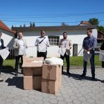 Sredina tragična prometna nesreča v Nedelici: Boj z življenjem včeraj popoldan izgubila tudi 13-mesečna deklica V Monoštru izdelali 7.000 vrečk za večkratno uporabo, polovica je šla v Prekmurje in polovica v Porabje