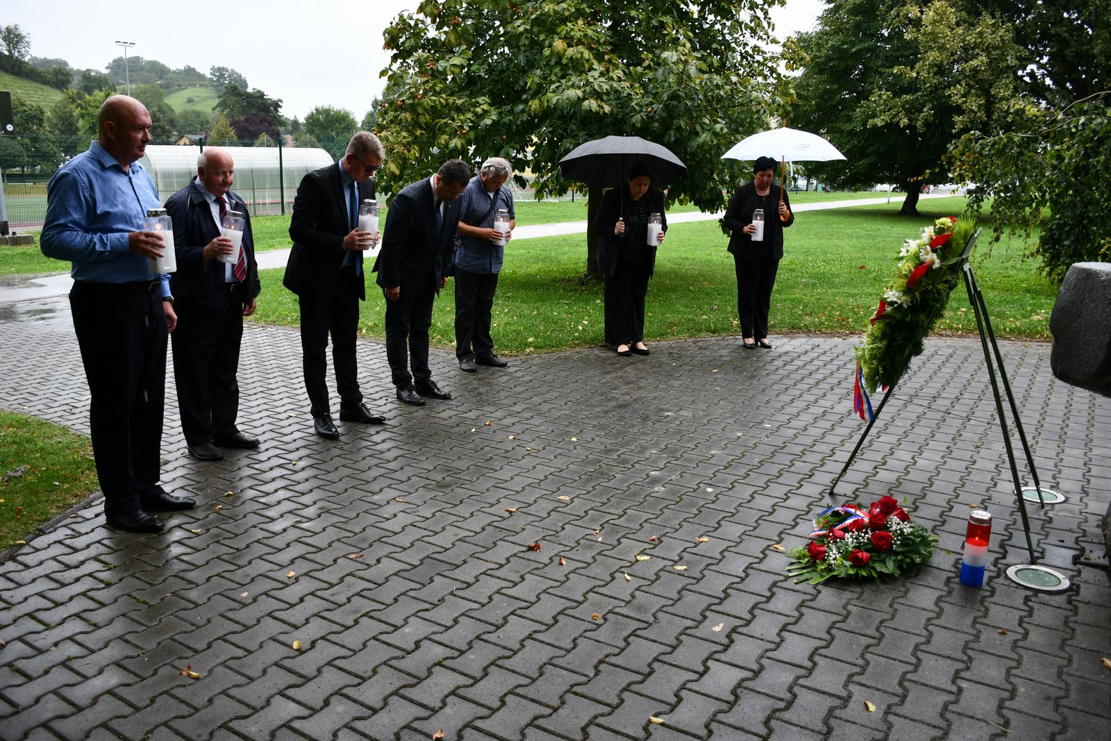 FOTO: Včeraj smo se tudi v Lendavi spomnili žrtev vseh totalitarnih in avtoritarnih režimov