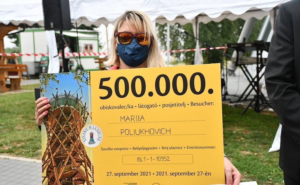 FOTO: Mariia Poliukhovich, 500.000 obiskovalka razglednega stolpa Vinarium