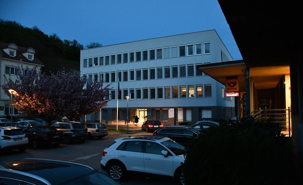 Upravne enote ob torkih in sredah do 18.30