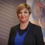 FOTO: Včeraj se je v Lendavi odvila Konferenca Györgya Zale z odprtjem potujoče razstave in položitvijo venca Sabina Sobočan, direktorica družbe Varis Lendava, je prejemnica nagrade Primus 2022