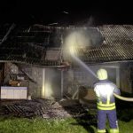 VIDEO, FOTO: Odkrili spominsko ploščo na stavbi nekdanje milice v Lendavi FOTO: V Genterovcih zagorel del gospodarskega poslopja