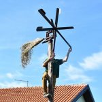 FOTO: Društvena postavitev klopotca Društva vinogradnikov Čentiba