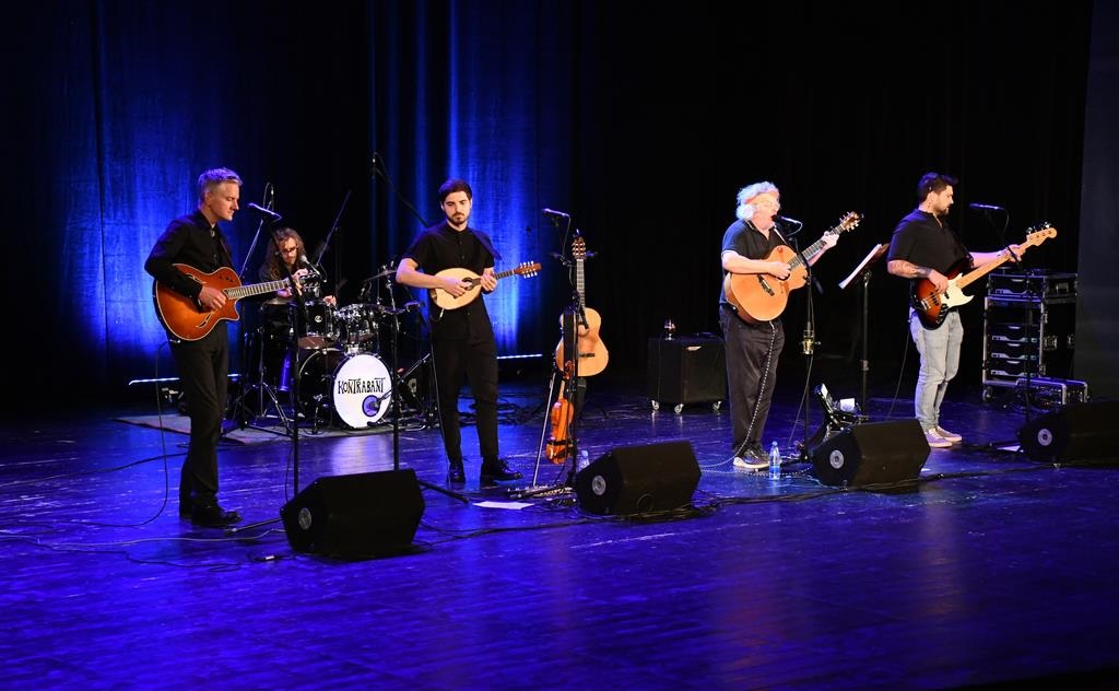 VIDEO, FOTO: Koncert glasbene skupine Kontrabant
