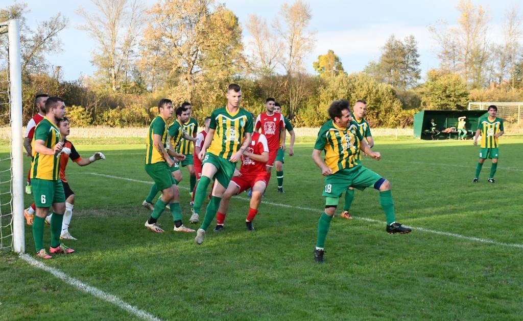 FOTO: Pokalno prvenstvo: Hotiza slavila na Kapci, a ni bilo lahko FOTO: Pokalno prvenstvo: Hotiza slavila na Kapci, a ni bilo lahko