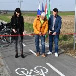 FOTO: Na DOŠ II Lendava gostili partnerje projekta Erasmus + Sejanec FOTO: Včeraj tudi uradno svojemu namenu predali kolesarsko stezo na relaciji Genterovci–Radmožanci
