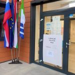 FOTO: V Kobilju porušili zadružni dom, na njegovem mestu bo nastala poslovno-stanovanjska zgradba Lokalne volitve 2022: Do 16.00 ure se je na območju Občine Lendava na volišča odpravilo 32,45 odstotkov volivcev
