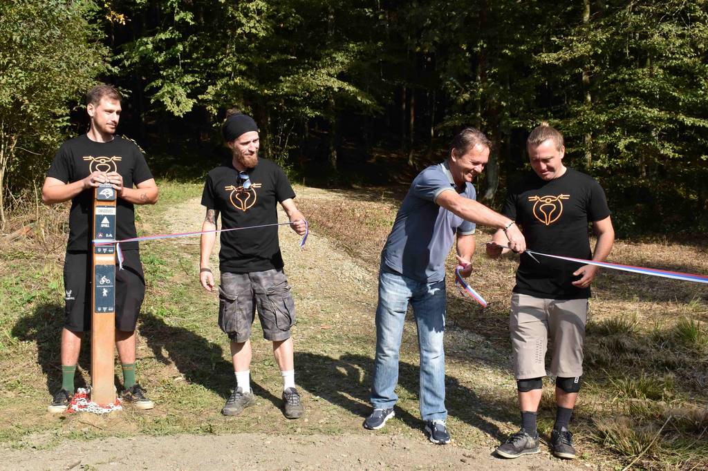 FOTO: Goričko: Odprli so Kolesarski park Tromeja
