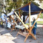 Preteklih 24 FOTO: Na Glavni ulici pod kostanji se odvija brezplačna popravljalnica koles in sejem rabljenih koles