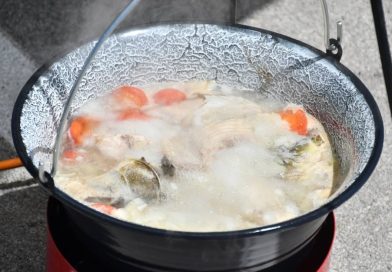 Pred nami je XVIII. mednarodno tekmovanje v kuhanju ribje čorbe. Prijave so že odprte!