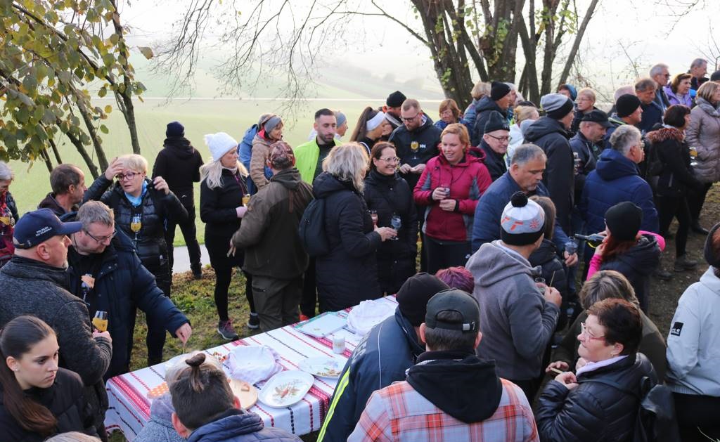 FOTO: Martinov pohod od kleti do kleti v Dolini pri Lendavi