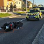 Preteklih 24 FOTO: V Dolgi vasi padel motorist, z reševalnim vozilom je bil prepeljan v bolnišnico