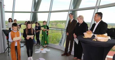 FOTO: Odprtje razstave Čebelarskega društva Lendava