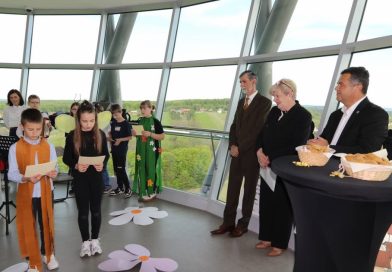 FOTO: Odprtje razstave Čebelarskega društva Lendava