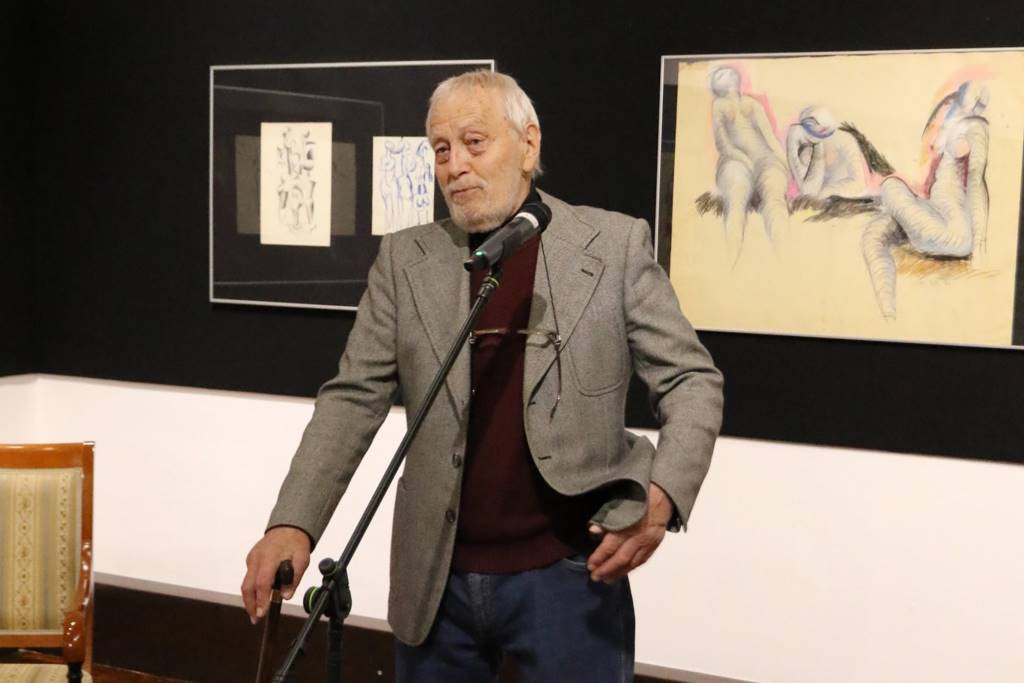 FOTO: Ferenc Király – Risbe in skulpture