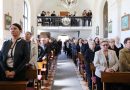 FOTO: Na Hotizi minulo nedeljo potekal blagoslov prenovljene župnijske cerkve