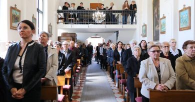 FOTO: Na Hotizi minulo nedeljo potekal blagoslov prenovljene župnijske cerkve