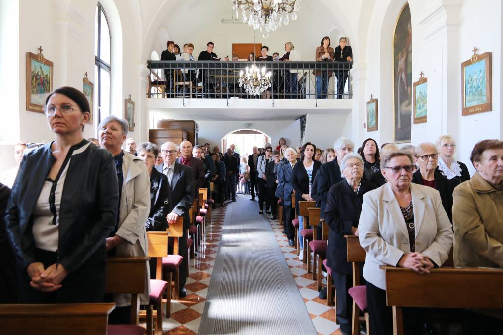 FOTO: Na Hotizi minulo nedeljo potekal blagoslov prenovljene župnijske cerkve
