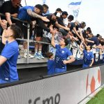 Preteklih 24 Kaj pravita trener modro-belih Bozsik in strelec odločilnega zadetka Gorenc Stankovič o tekmi, zadetku in novi igralni površini?