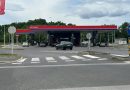 PMSNS opozarja na neenakovredno velikost napisov na prenovljeni Petrolovi črpalki v Lendavi