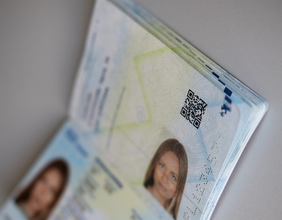 Danes se začne izdaja nove generacije potnih listin
