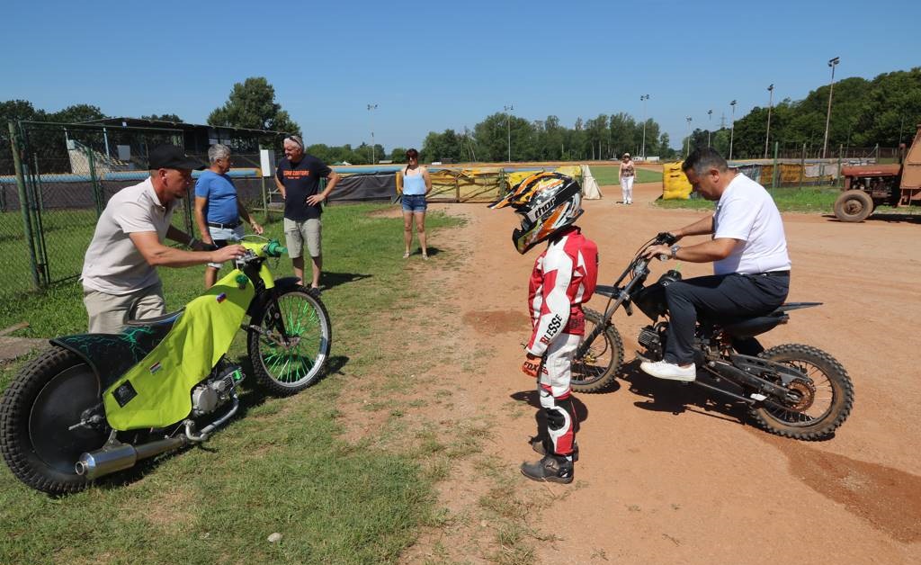 FOTO: Dan odprtih vrat Speedway teama Lendava