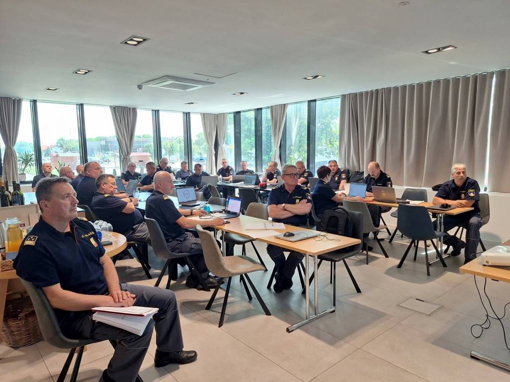 V Lendavi in Veliki Polani dvodnevno usposabljanje poveljstva GZS: Poudarek na vodenju velikih intervencij
