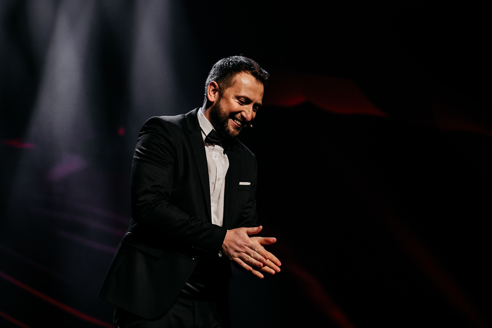 Priljubljeni stand-up komik Perica Jerković prihaja v Lendavo!