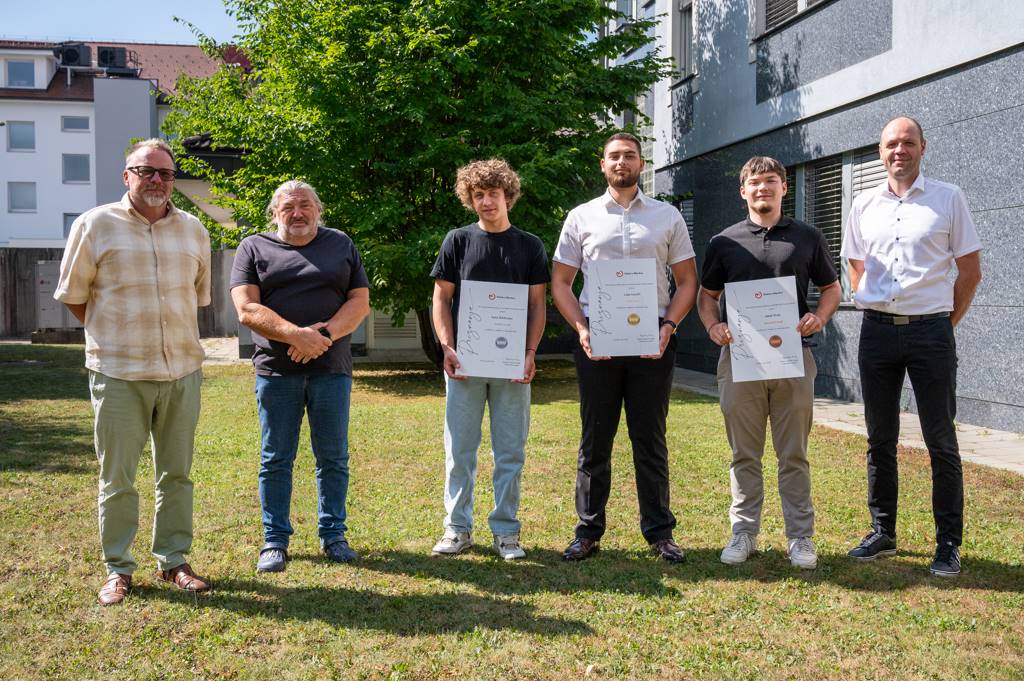 Elektro Maribor in SPTŠ M. Sobota skupaj nagradila najboljše dijake elektro smeri